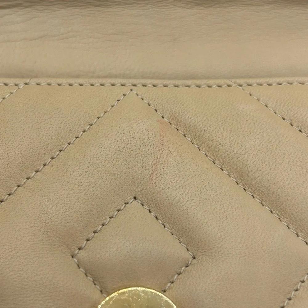 CHANEL Vintage Diamond Quilted Lambskin Pearl Gold Chain Shoulder Bag Small